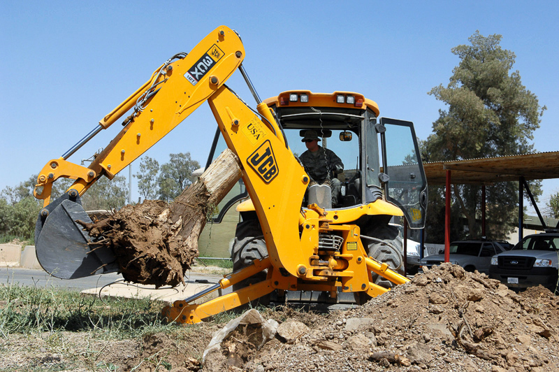 Backhoe Definition And Synonyms Of Backhoe In The English Dictionary