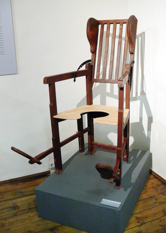 birthing chair