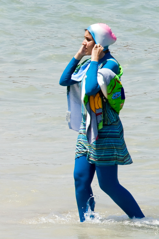 BURKINI - Definition and synonyms of burkini in the English dictionary