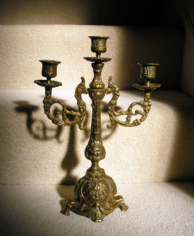Candelabra Definition And Synonyms Of, Chandelier Synonyms In English