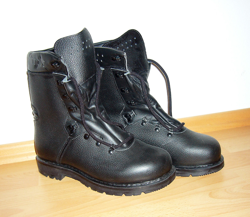 english combat boots