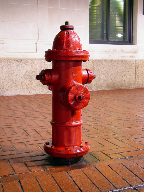 Definition and synonyms of fire hydrant in the English dictionary