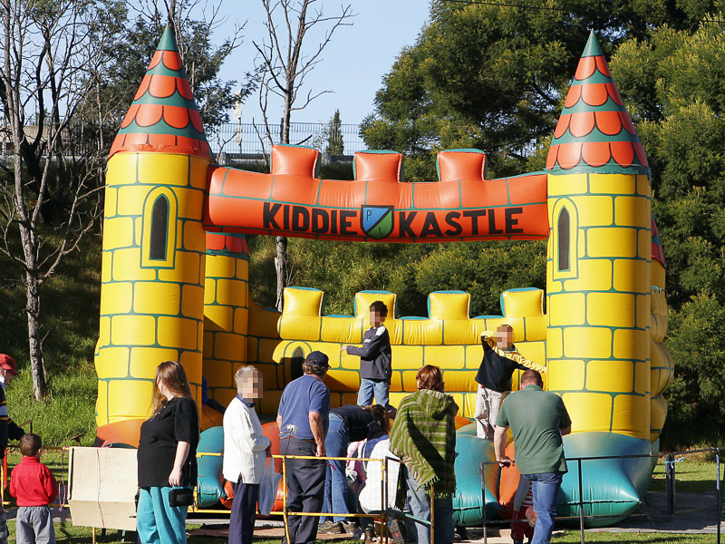 bouncy castle clash of clans