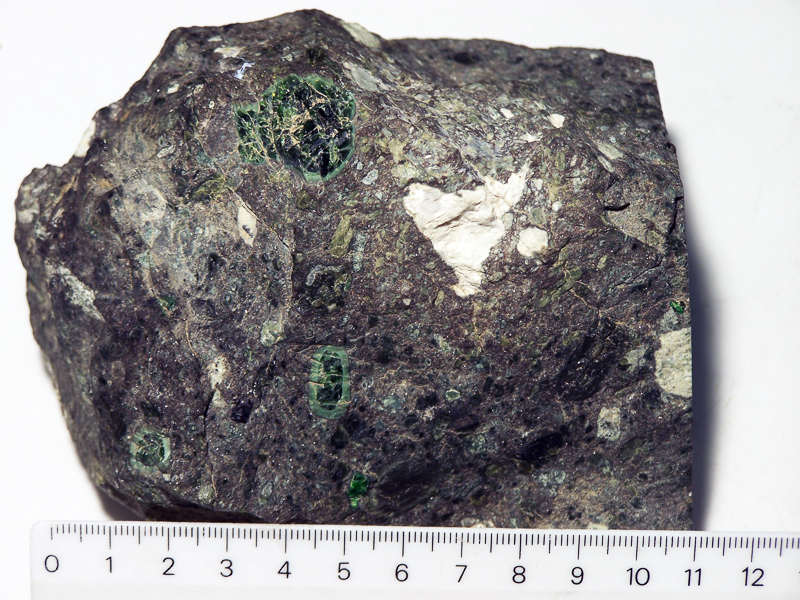 Definition and synonyms of kimberlite in the English dictionary