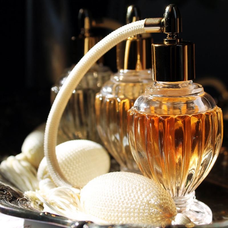 Perfumed 在英语词典里perfumed 的定义和近义词