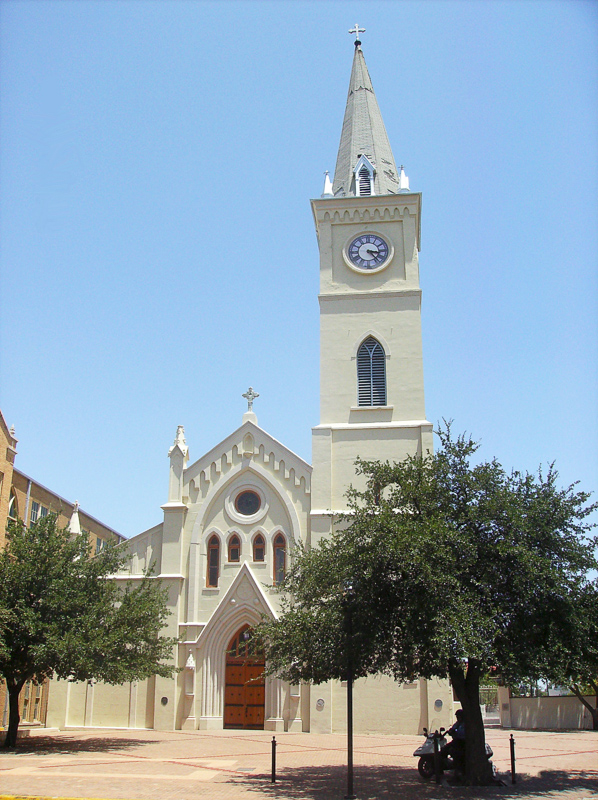 STEEPLE definition in American English