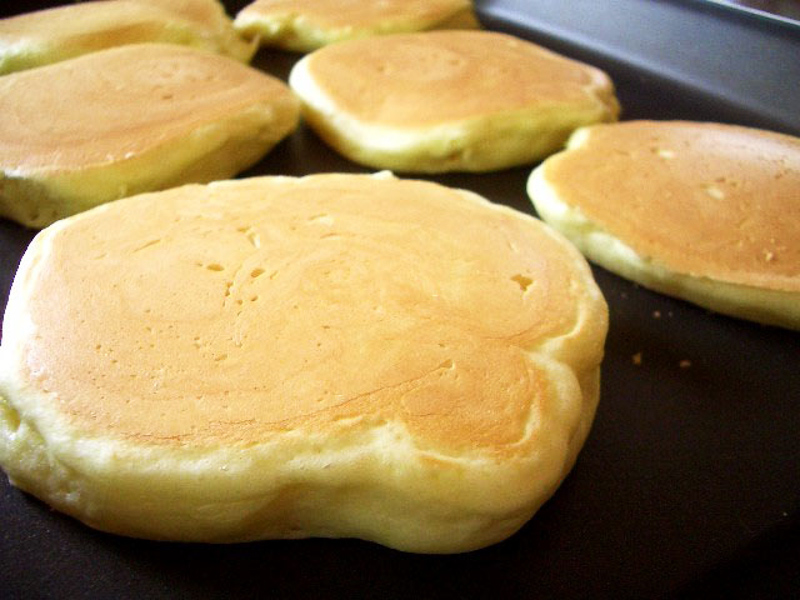 Pancake フランス語辞典でのpancakeの定義と同義語